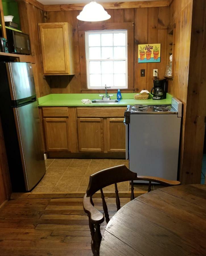 The Cabins At Healing Springs Crumpler Екстериор снимка
